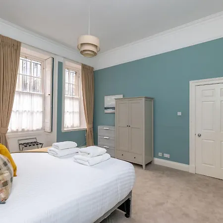 City Centre Apartment Эдинбург Экстерьер фото